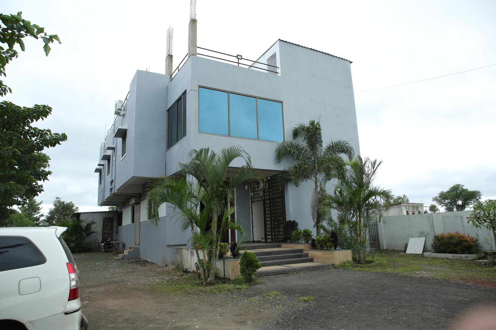 Rudraksh Nagthane Satara Esterno foto