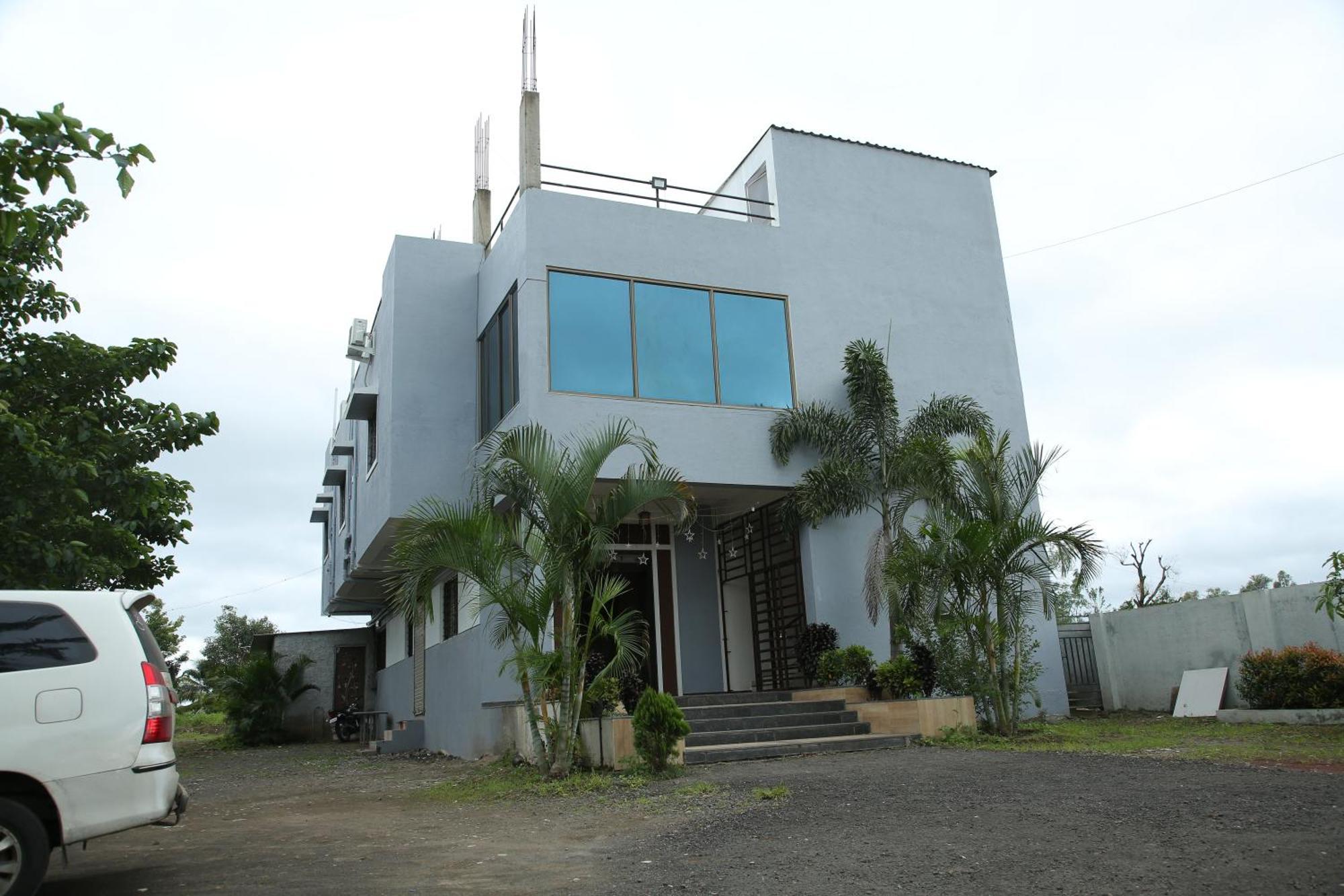 Rudraksh Nagthane Satara Esterno foto
